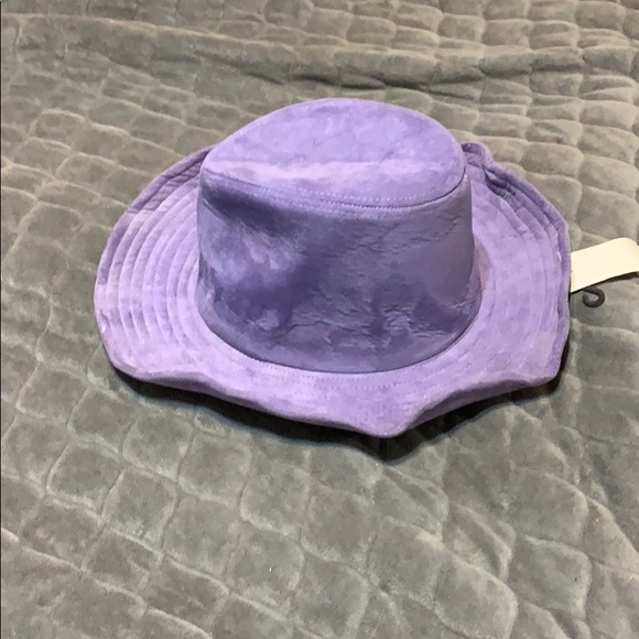 Hat - Picture 2 of 2